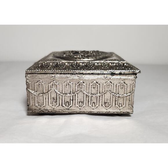 Vintage Ornate Silver Tone Metal Victorian Jewelry Box Japan Pre-owned - Picture 4 of 7